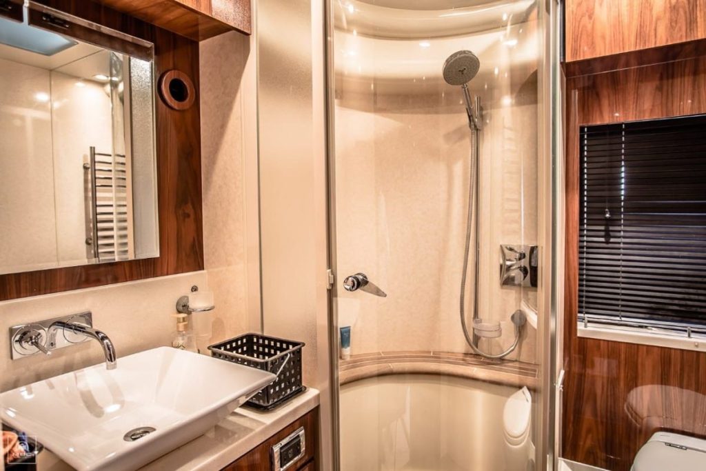 yacht rental doha fairline